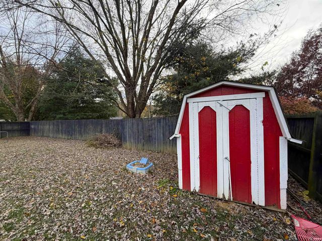 340 W Iroquois Drive, Ellettsville, IN 47429