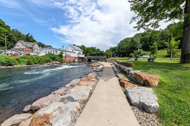 34 Pearl Street, Franklin, NH 03235