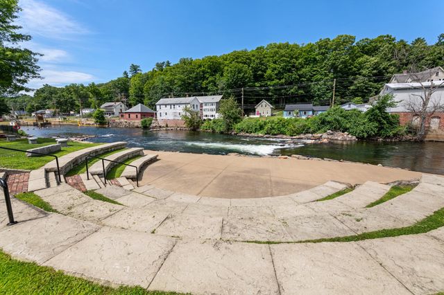 34 Pearl Street, Franklin, NH 03235