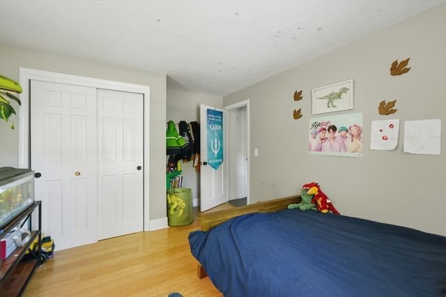 56 King Street, Uxbridge, MA 01569