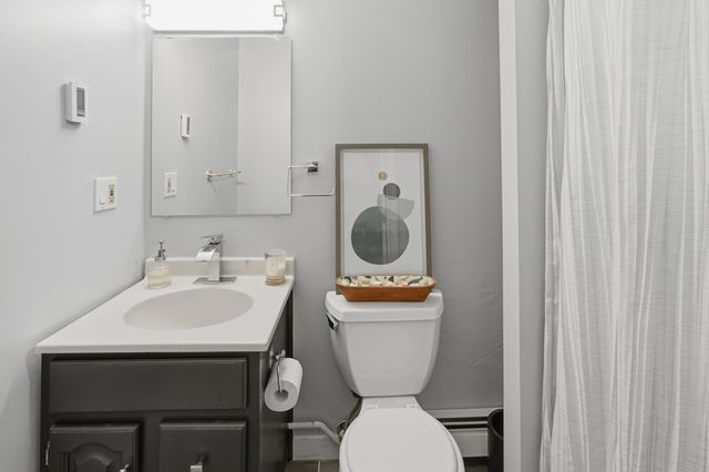 56 King Street, Uxbridge, MA 01569