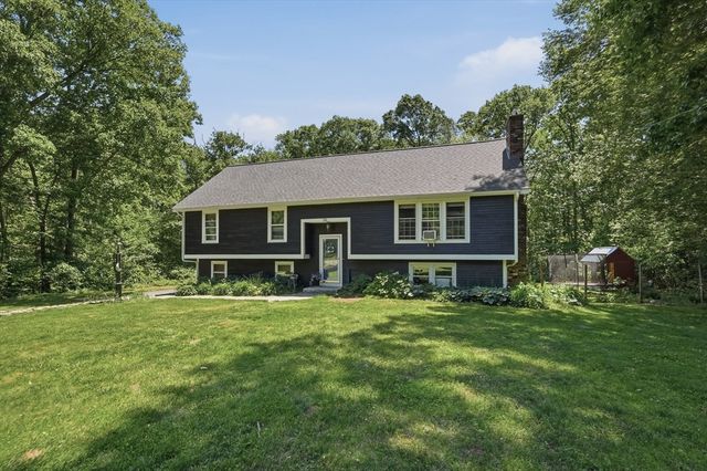 56 King Street, Uxbridge, MA 01569