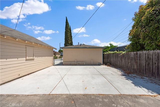 8713 Alondra, Paramount, CA 90723