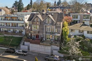 2200 11th Avenue W #A, Seattle, WA 98119