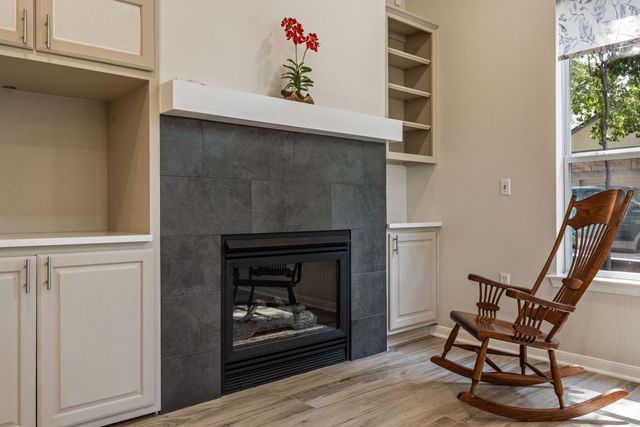 125 Crystal Springs DR, Georgetown, TX 78633