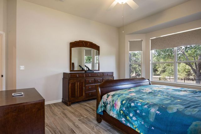 125 Crystal Springs DR, Georgetown, TX 78633