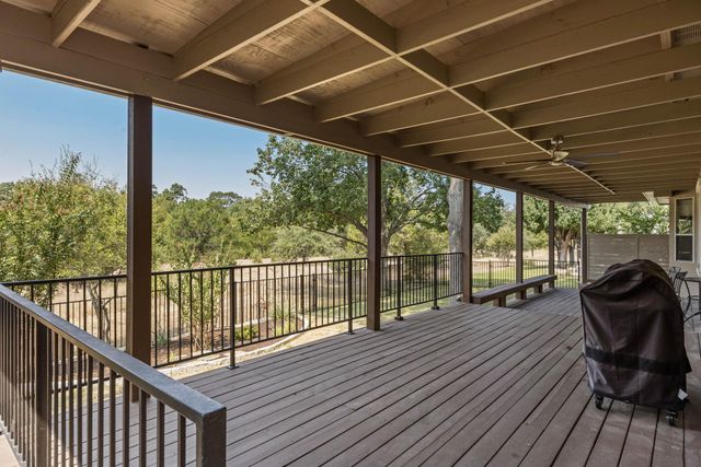125 Crystal Springs DR, Georgetown, TX 78633
