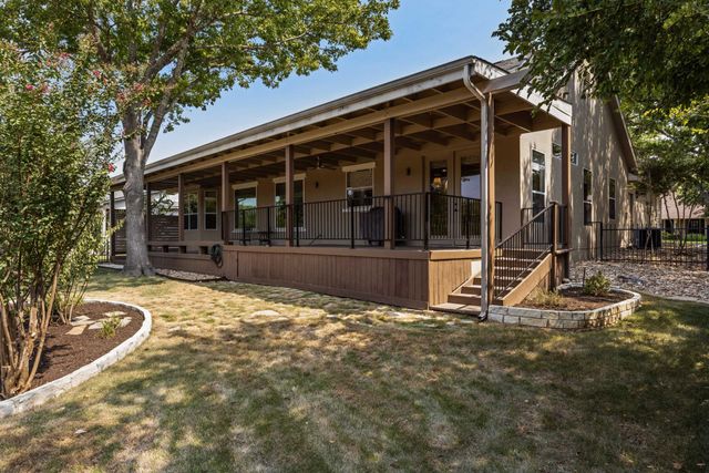 125 Crystal Springs DR, Georgetown, TX 78633
