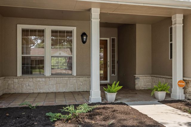 125 Crystal Springs DR, Georgetown, TX 78633