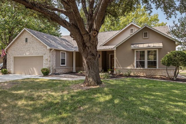 125 Crystal Springs DR, Georgetown, TX 78633