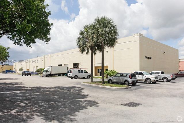 2901 SW 3rd Avenue 4, Fort Lauderdale, FL 33315