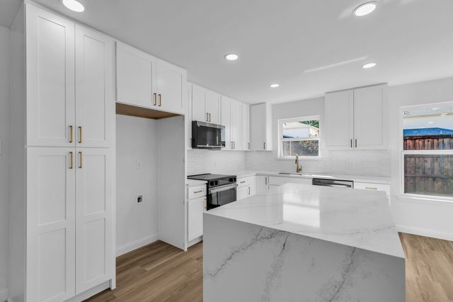 906 Thistle Circle, Allen, TX 75002