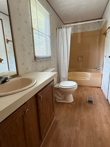 412 Hartline Road, Trenton, GA 30752