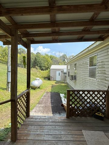 412 Hartline Road, Trenton, GA 30752