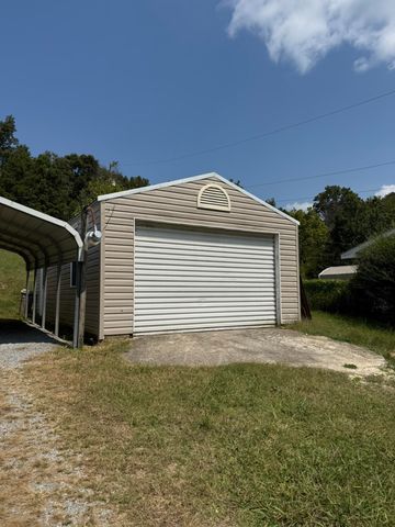 412 Hartline Road, Trenton, GA 30752