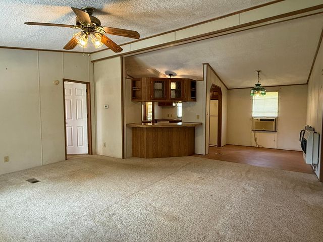 412 Hartline Road, Trenton, GA 30752