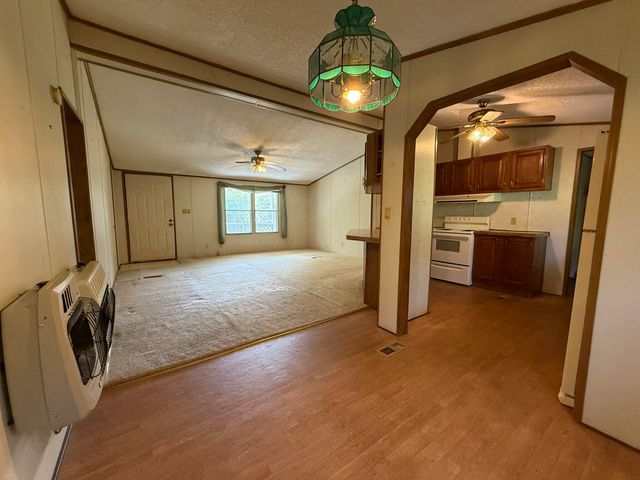 412 Hartline Road, Trenton, GA 30752