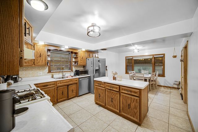 15817 Union Avenue, Harvey, IL 60426