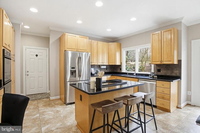 11316 BRIGHT POND LN, Reston, VA 20194