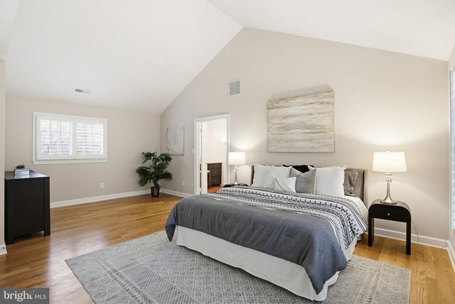 11316 BRIGHT POND LN, Reston, VA 20194