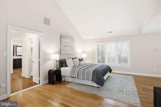 11316 BRIGHT POND LN, Reston, VA 20194