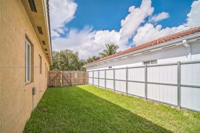 10751 SW 228th Ter, Miami, FL 33170