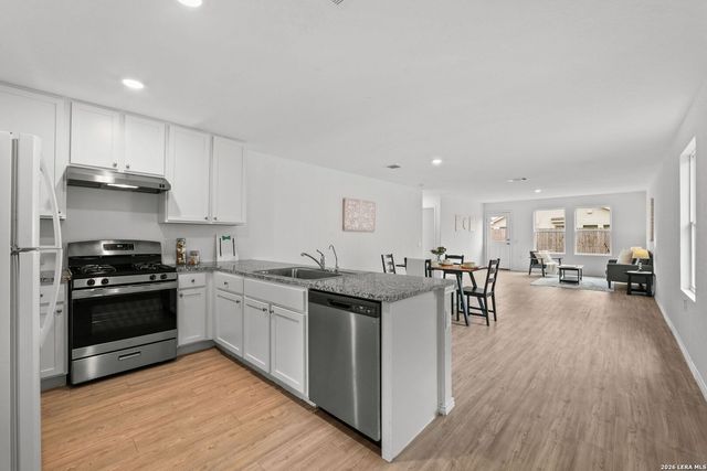 4530 Glades Way, San Antonio, TX 78222