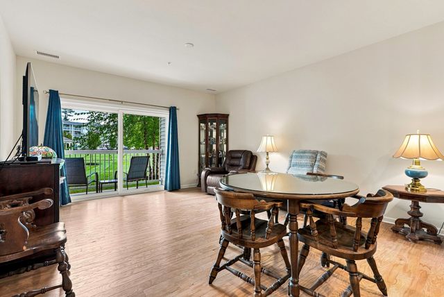 230 Martins Landing 111, North Reading, MA 01864