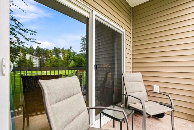 230 Martins Landing 111, North Reading, MA 01864