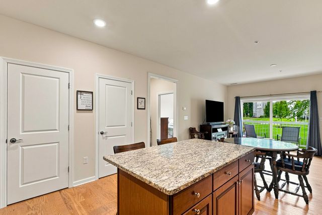 230 Martins Landing 111, North Reading, MA 01864