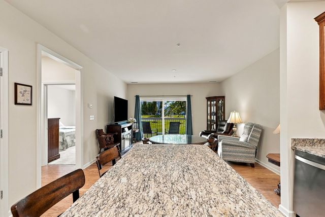 230 Martins Landing 111, North Reading, MA 01864