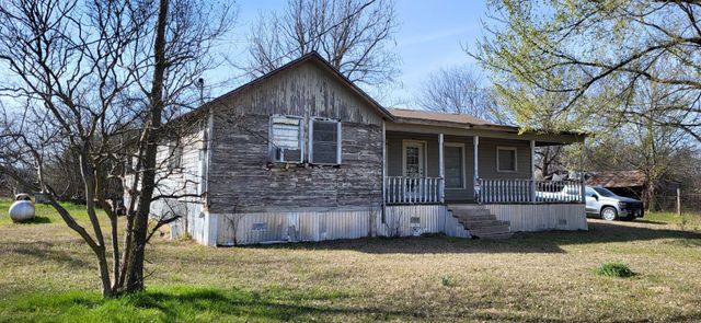 2846 County Road 2415, Pickton, TX 75471
