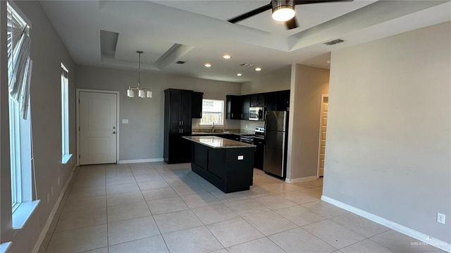 2809 Sabercat Avenue, Edinburg, TX 78542