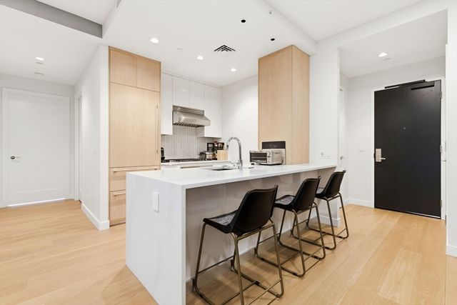 188 Brookline Avenue 23I, Boston, MA 02215