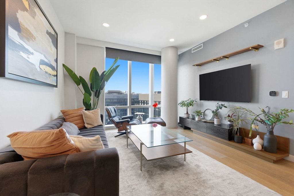 188 Brookline Avenue 23I, Boston, MA 02215