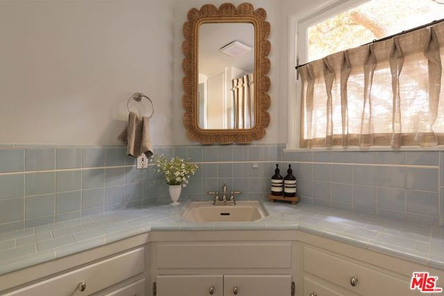 8412 Oswego Street, Sunland, CA 91040