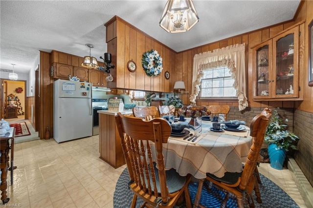 1017 Lawson Alley Lane, Lawsonville, NC 27022