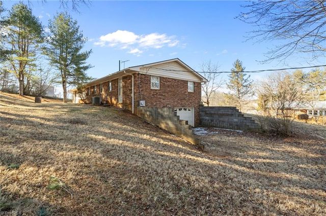 1017 Lawson Alley Lane, Lawsonville, NC 27022