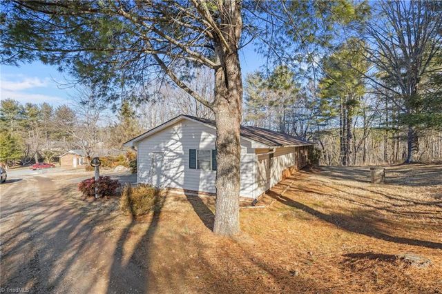 1017 Lawson Alley Lane, Lawsonville, NC 27022