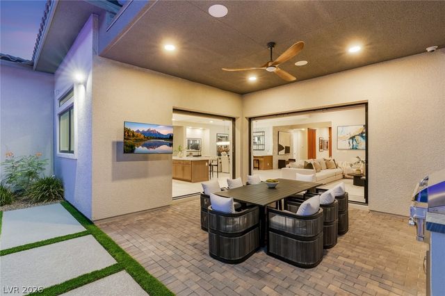 397 Vista Sunset Avenue, Las Vegas, NV 89138