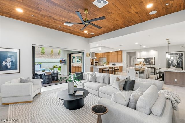 397 Vista Sunset Avenue, Las Vegas, NV 89138
