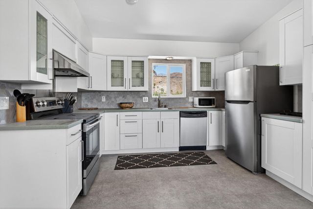 38211 Vista Drive, Cathedral City, CA 92234
