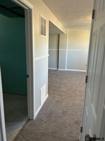 309 Laredo Road, Papillion, NE 68046