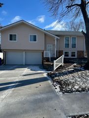 309 Laredo Road, Papillion, NE 68046