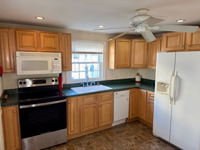 43 Upland Rd, Watertown, MA 02472