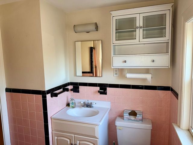 43 Upland Rd, Watertown, MA 02472