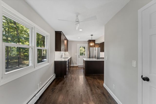 928 Griffin Avenue, Mahtomedi, MN 55115