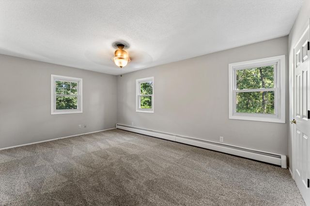 928 Griffin Avenue, Mahtomedi, MN 55115
