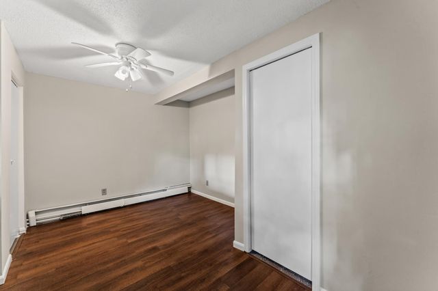 928 Griffin Avenue, Mahtomedi, MN 55115
