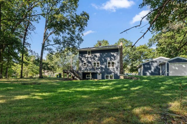928 Griffin Avenue, Mahtomedi, MN 55115
